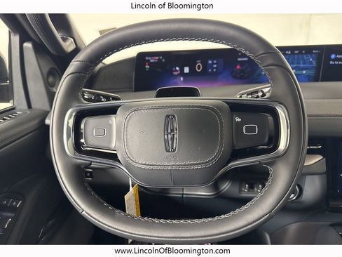 New 2025 Lincoln Navigator L Reserve w/ Jet Appearance Package image 31