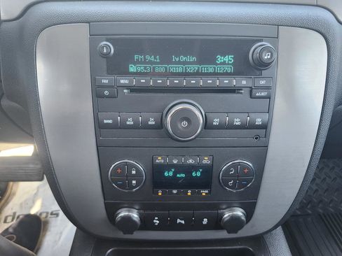 Used 2013 Chevrolet Silverado 2500 LTZ w/ LTZ Plus Package image 21