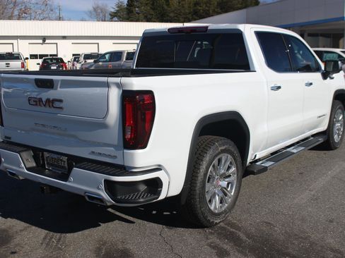 New 2026 GMC Sierra 1500 Denali w/ Technology Package image 7