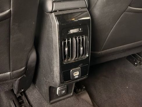 Used 2024 Jeep Compass Latitude AWD/4WD image 14