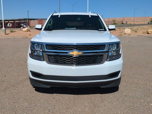Used 2019 Chevrolet Suburban LT RWD image 8