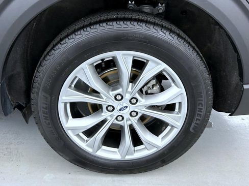 Used 2023 Ford Explorer XLT w/ Equipment Group 202A AWD/4WD image 25