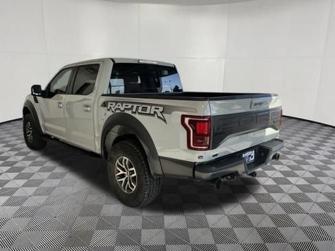 Used 2017 Ford F150 Raptor w/ Equipment Group 802A Luxury AWD/4WD image 7