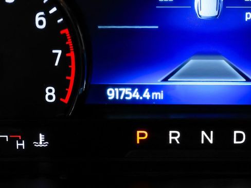 Used 2020 Ford Explorer XLT w/ Equipment Group 202A RWD image 29