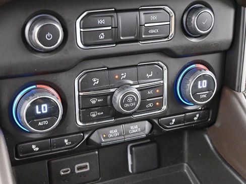 Used 2023 Chevrolet Tahoe LT AWD/4WD image 22