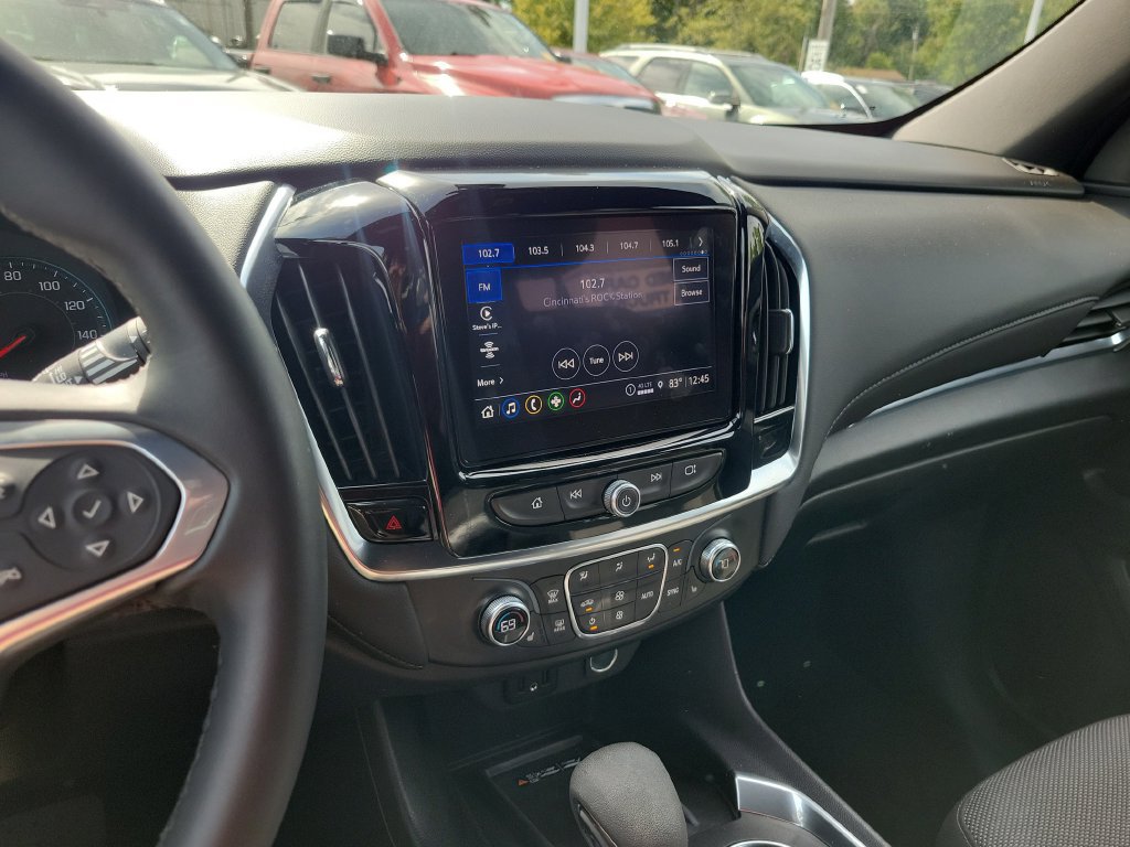 Used 2023 Chevrolet Traverse LT FWD image 27