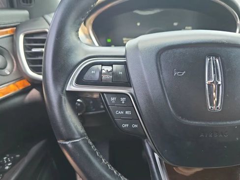 Used 2019 Lincoln Nautilus Reserve FWD image 19