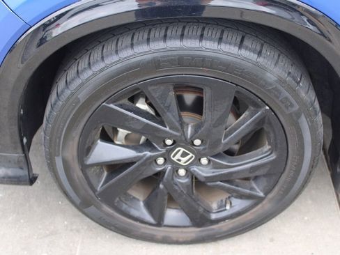 Used 2021 Honda HR-V Sport image 11