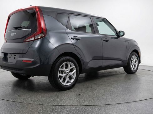 Used 2025 Kia Soul LX w/ LX Technology Package image 9