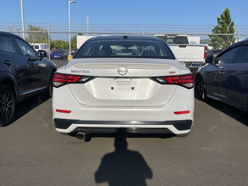 Used 2025 Nissan Sentra SR FWD image 3