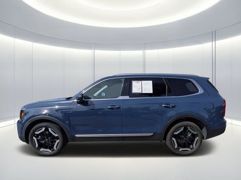 Used 2023 Kia Telluride S w/ S Sunroof Package FWD image 7
