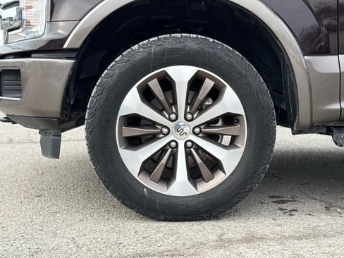 Used 2018 Ford F150 King Ranch image 12