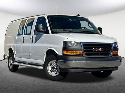 Used 2024 GMC Savana 2500 w/ Driver Convenience Package image 2