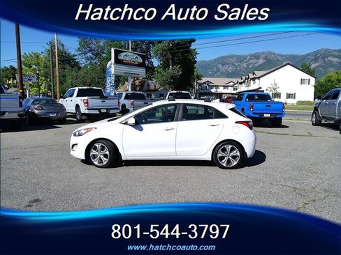 Used 2013 Hyundai Elantra GT w/ Touch & Go Pkg FWD image 2