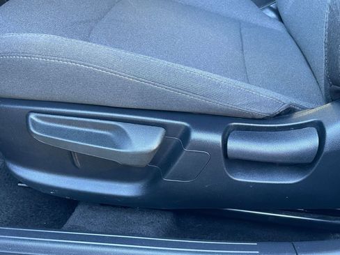 Used 2025 Kia K4 LXS image 23