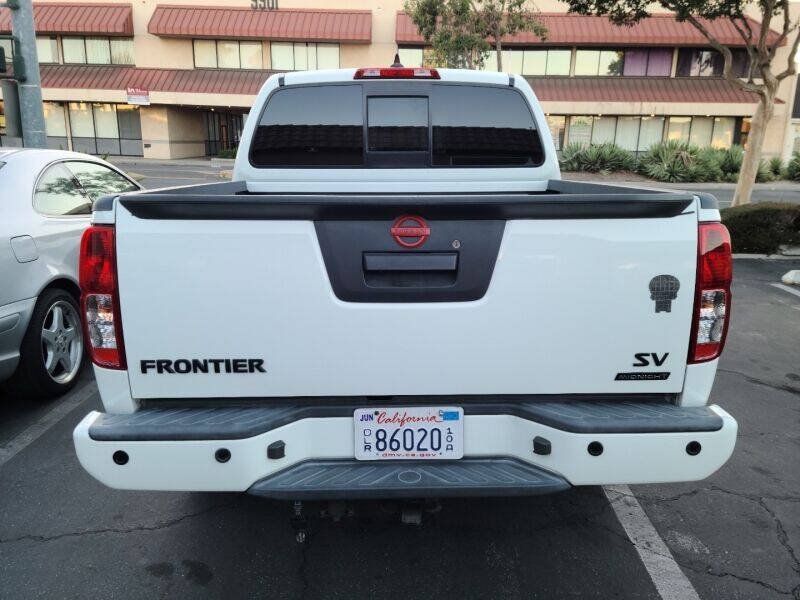 Used 2019 Nissan Frontier SV w/ Value Truck Package RWD image 6