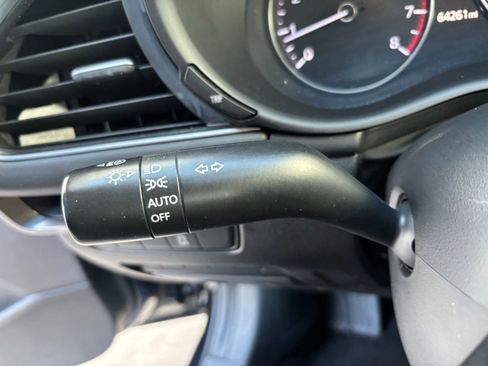 Used 2020 MAZDA MAZDA3 Sedan image 16