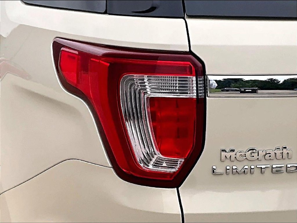 Used 2018 Ford Explorer Limited AWD/4WD image 27
