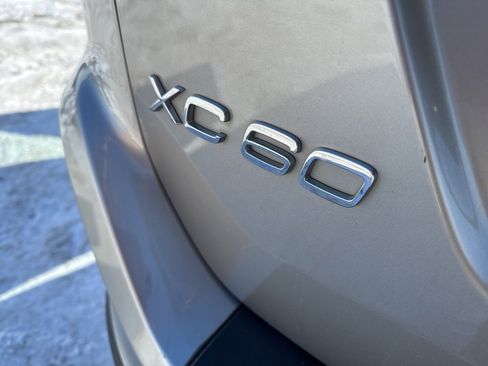 Used 2012 Volvo XC60 3.2 Premier image 34