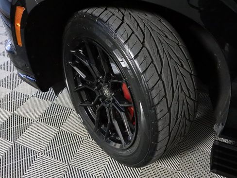 Used 2025 Cadillac Escalade V image 45