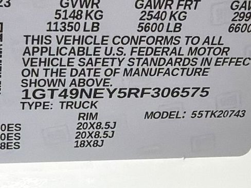 Used 2024 GMC Sierra 2500 SLT w/ SLT Premium Package AWD/4WD image 31