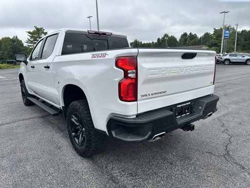 Used 2023 Chevrolet Silverado 1500 LT Trail Boss w/ LT Trail Boss Premium Package AWD/4WD image 6