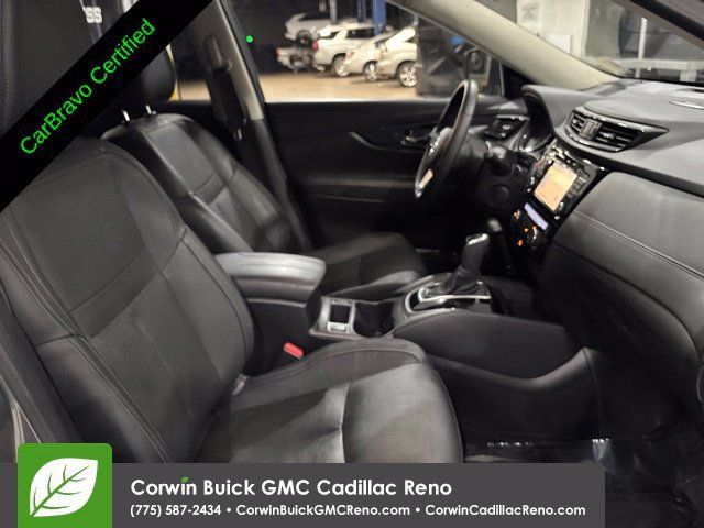 Used 2017 Nissan Rogue SL FWD image 35