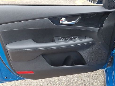 Certified 2023 Kia Forte GT-Line w/ GT-Line Technology Package FWD image 12