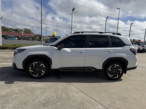 Certified 2025 Subaru Forester Limited image 3