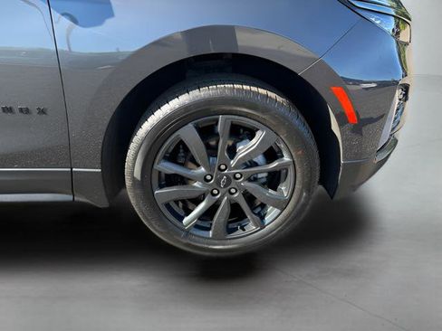 Used 2023 Chevrolet Equinox RS AWD/4WD image 24