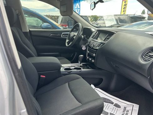 Used 2017 Nissan Pathfinder S image 37