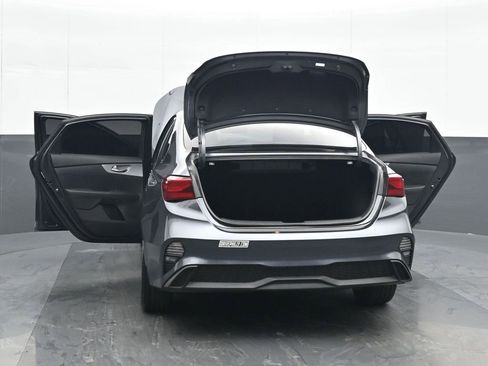 Used 2022 Kia Forte LXS image 25