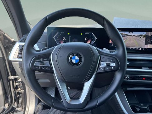 Used 2024 BMW X5 xDrive40i w/ Parking Assistance Package image 22