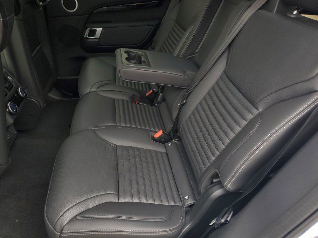 Certified 2026 Land Rover Discovery S AWD/4WD image 13