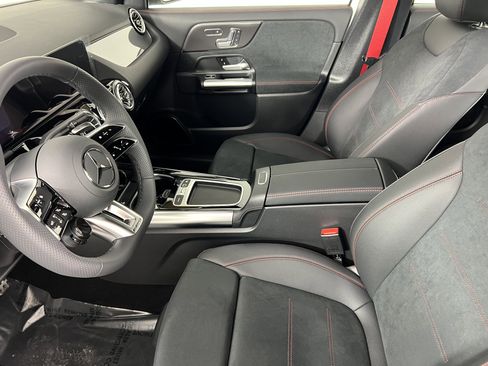 New 2025 Mercedes-Benz GLA 35 AMG 4MATIC image 4