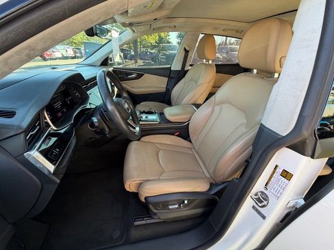 Used 2021 Audi Q8 Prestige AWD/4WD image 19