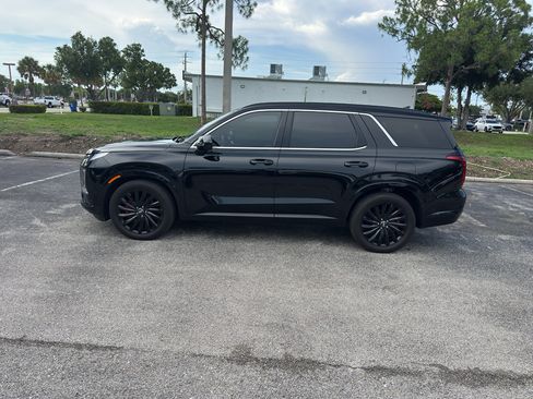 Used 2025 Hyundai Palisade Calligraphy AWD/4WD image 3