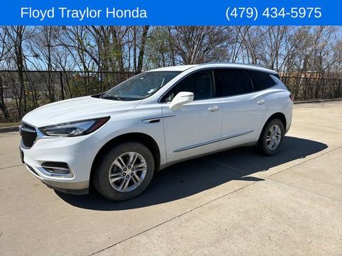 Used 2020 Buick Enclave Essence image 1