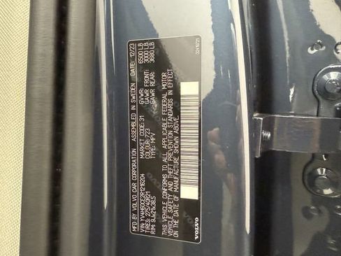 Certified 2024 Volvo XC90 T8 Plus w/ Protection Package Premier image 27