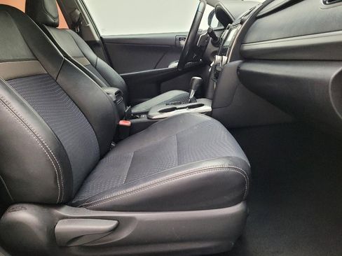 Used 2014 Toyota Camry SE image 21