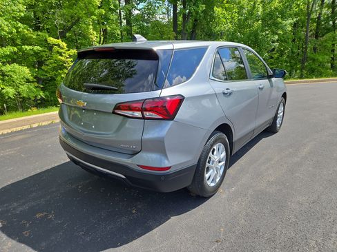 Used 2024 Chevrolet Equinox LT image 3