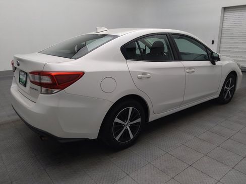 Used 2019 Subaru Impreza 2.0i Premium image 9