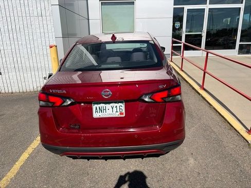 Used 2021 Nissan Versa SV FWD image 3