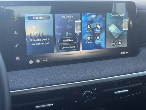 New 2026 Nissan Kicks S image 18