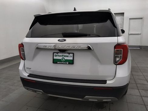 Used 2023 Ford Explorer XLT w/ Equipment Group 202A RWD image 7