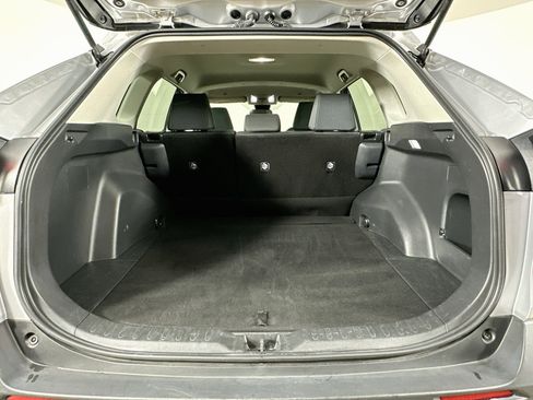Used 2025 Toyota RAV4 LE FWD image 27