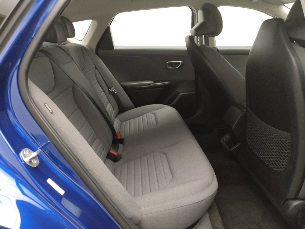 Used 2025 Kia K4 EX FWD image 19