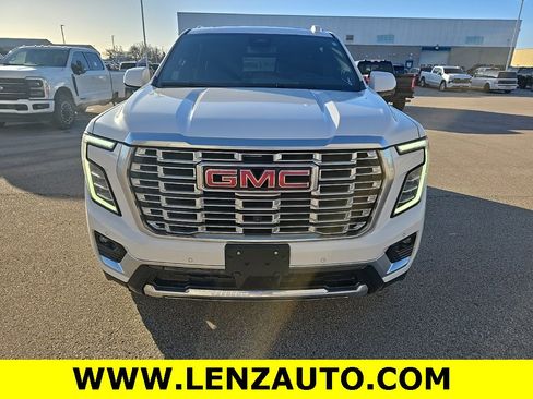 Used 2025 GMC Yukon Denali image 2