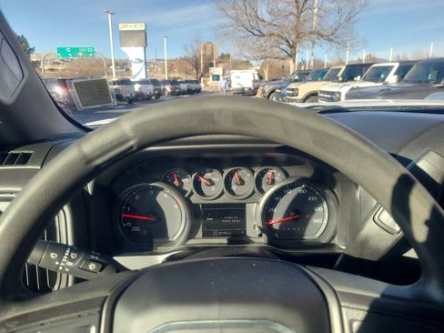 Used 2020 GMC Sierra 3500 4x4 Crew Cab w/ Convenience Package image 8