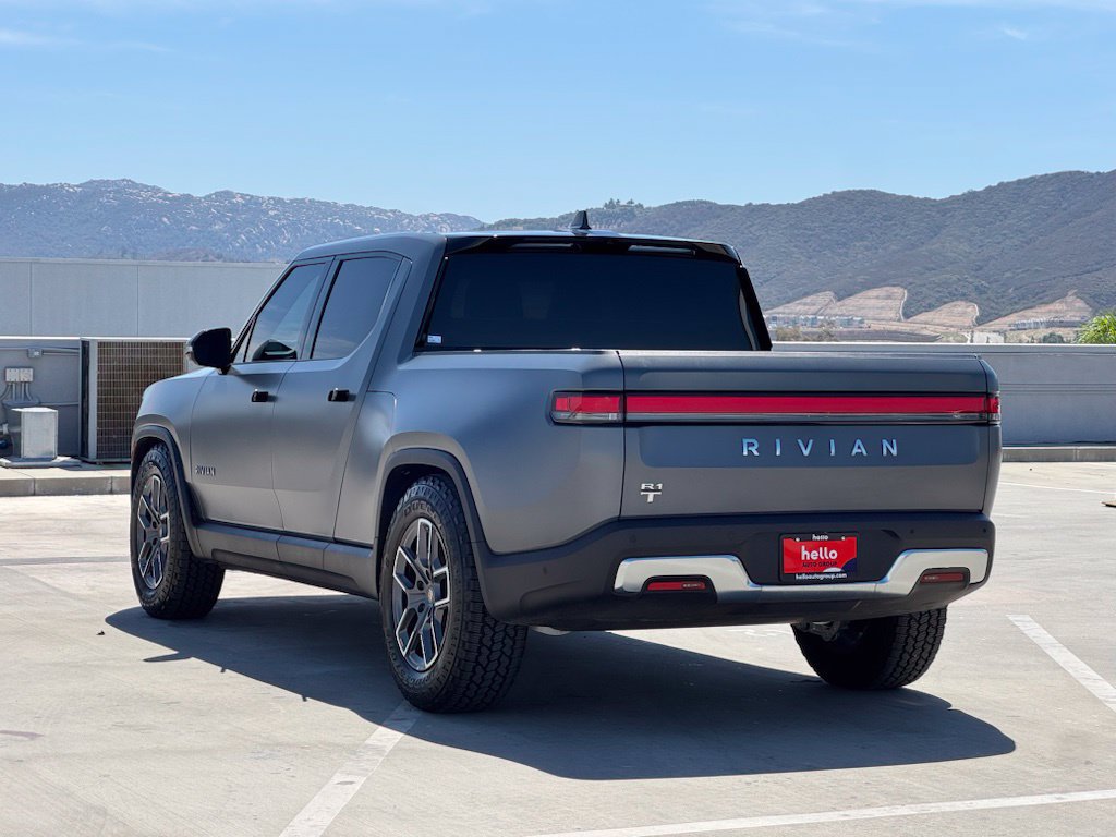 Used 2024 Rivian R1T Adventure Dual AWD/4WD image 31